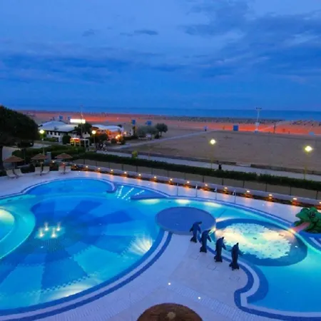 Sea View Penthouse With Hydro-Massage