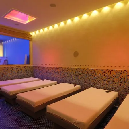 Апартаменти Sea View Penthouse With Hydro-Massage Бібіоне