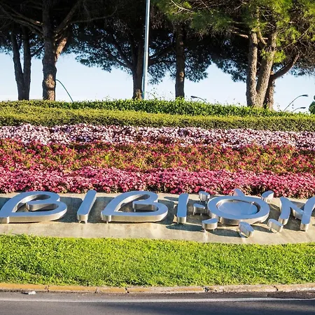 Sea View Penthouse With Hydro-massage Bibione